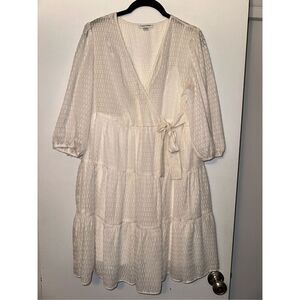 Calvin Klein Womens White Metallic Gold Tiered Wrap Dress Size 8 NWOT